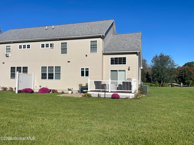 Building Photo - 83 Lape Rd