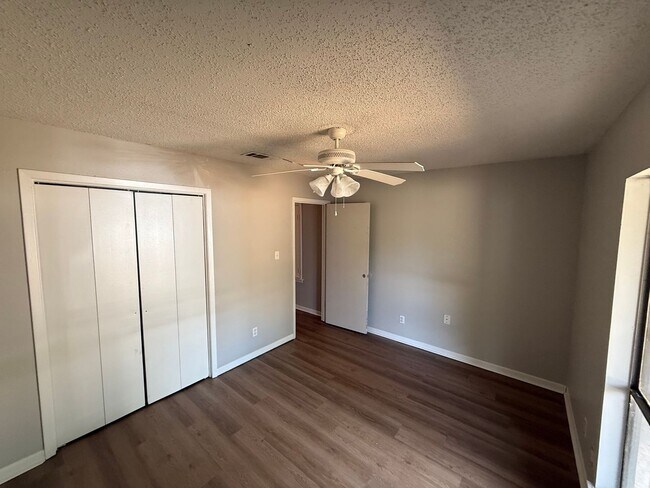 Foto del edificio - 510 Rosedale Dr