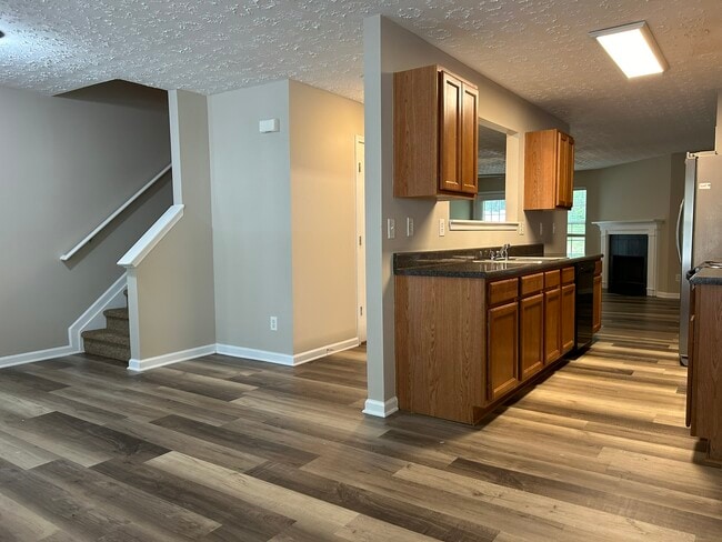 Building Photo - 2916 Vining Ridge Ter