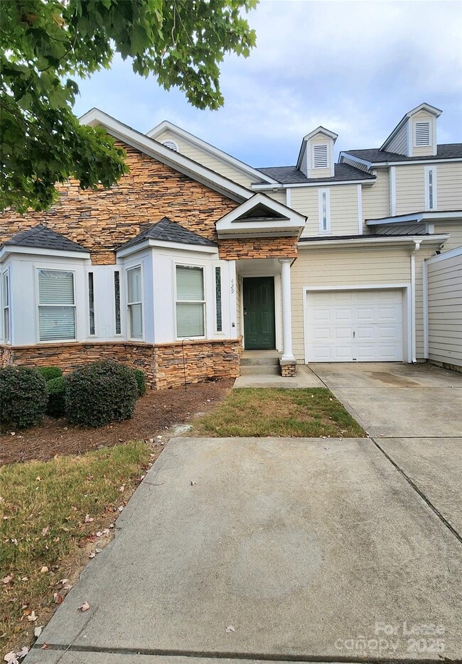 Photo - 429 Windsor Gate Dr Townhome