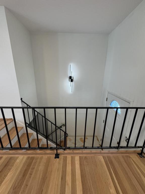 Foto del edificio - 111 Treeview Dr