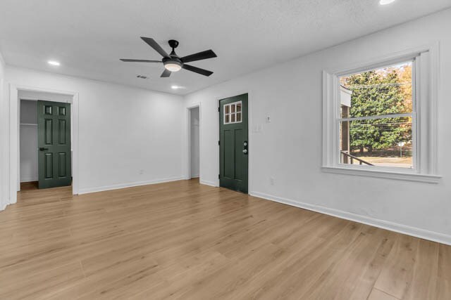 Foto del edificio - 3253 Kimball Ave