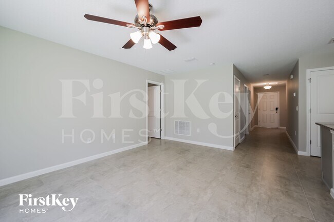 Foto del edificio - 513 Earhart Dr