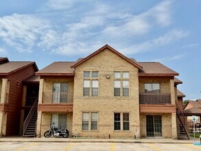 Building Photo - 1752 Tiara Trail