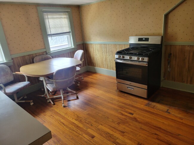 Foto del edificio - 4 Farnsworth Ct