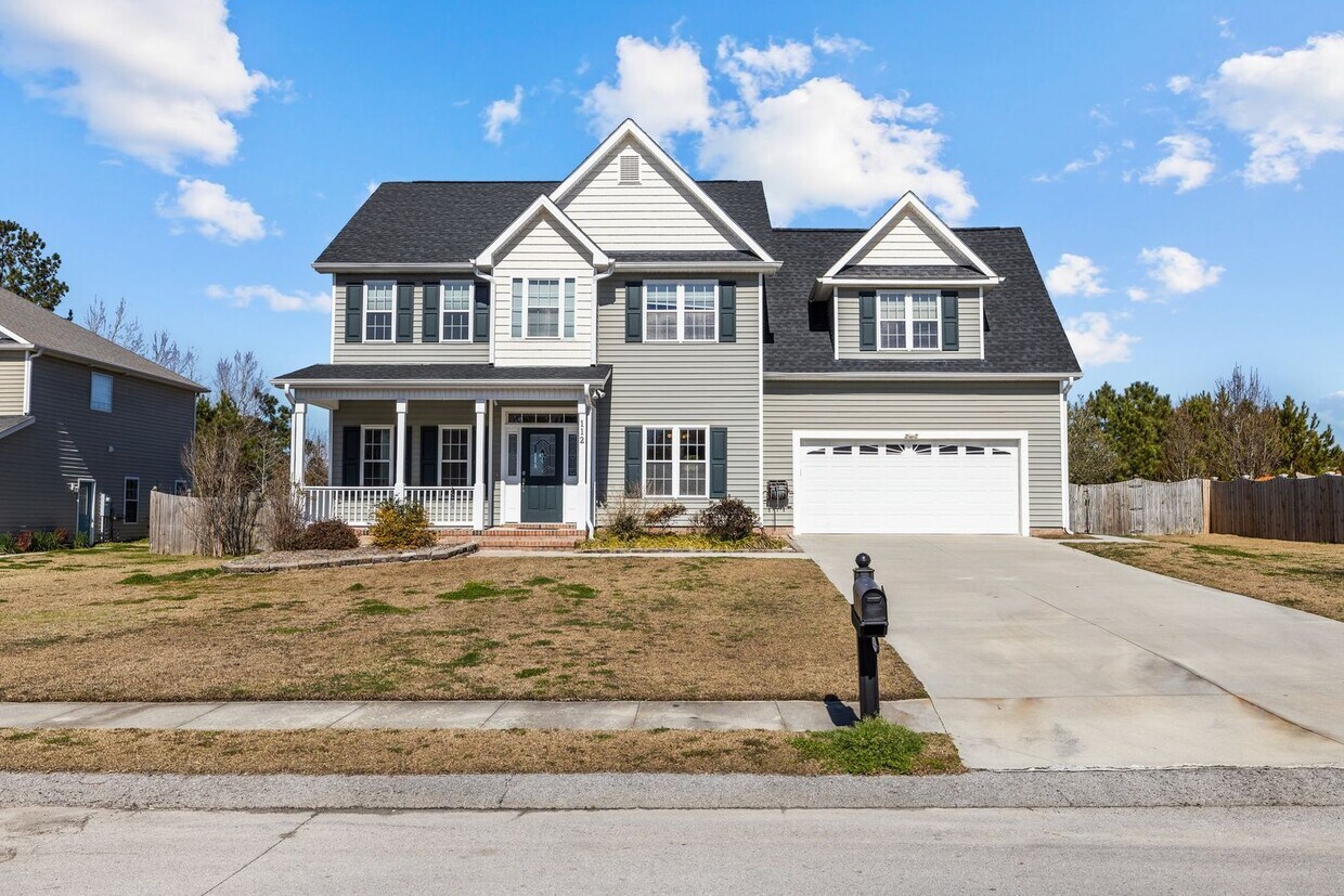 Primary Photo - 112 Cormorant Dr