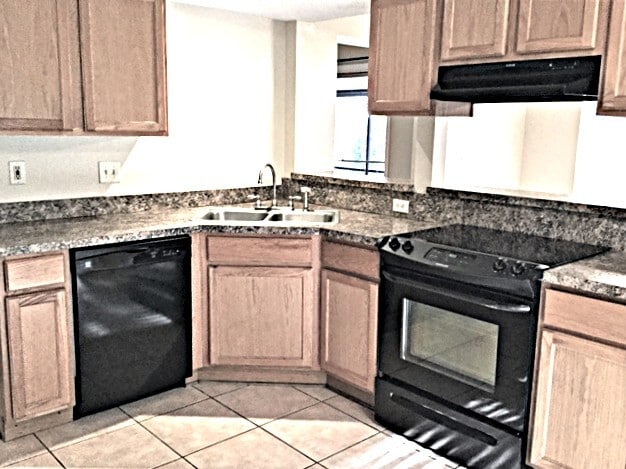 Building Photo - 13631 Capistrano Dr S