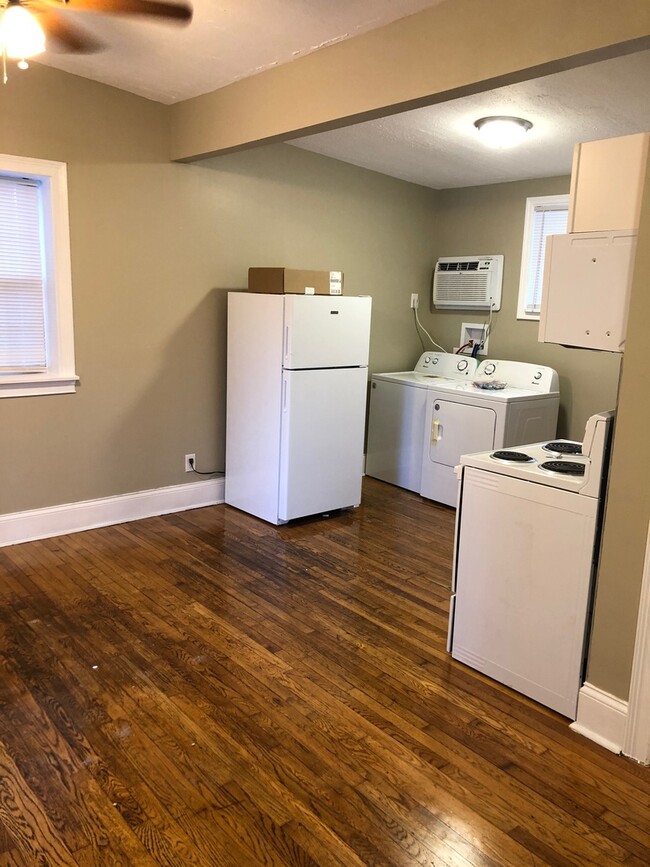 Photo - 238 Rose St Apartment