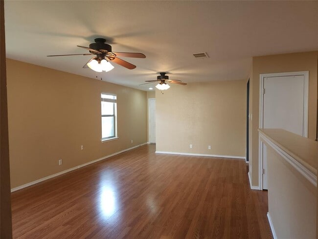 Building Photo - 273 Tower Dr