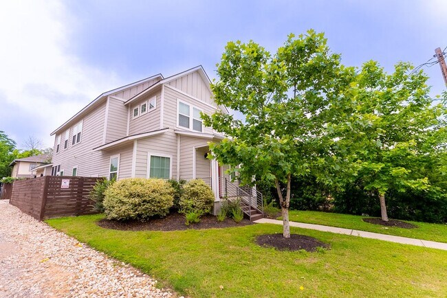 Foto del edificio - Stunning Contemporary Farmhouse: 3 Bedroom...