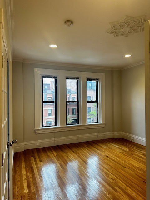 Foto del edificio - 252 Newbury St