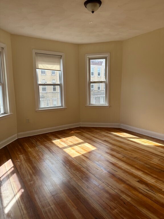 Building Photo - 110 Brunswick St