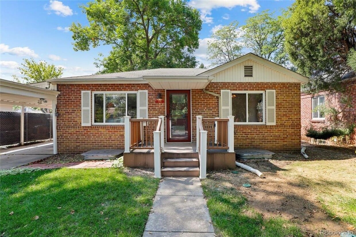 4b/2B and 2 Kitchens House with Nice Backyard in a Great Neighborhood - 4b/2B and 2 Kitchens House with Nice Backyard in a Great Neighborhood