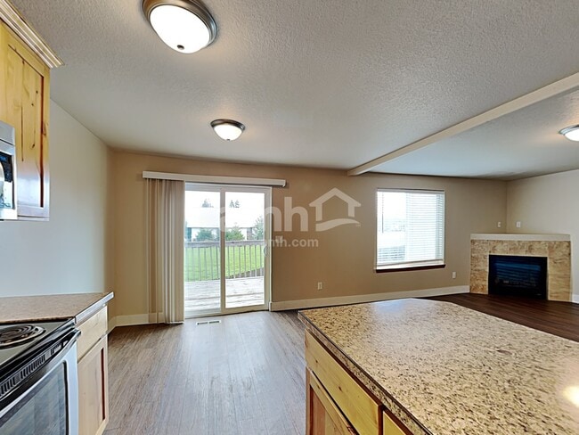 Building Photo - 2522 Char Cir NW