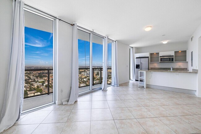 Foto del edificio - 185 SW 7th St