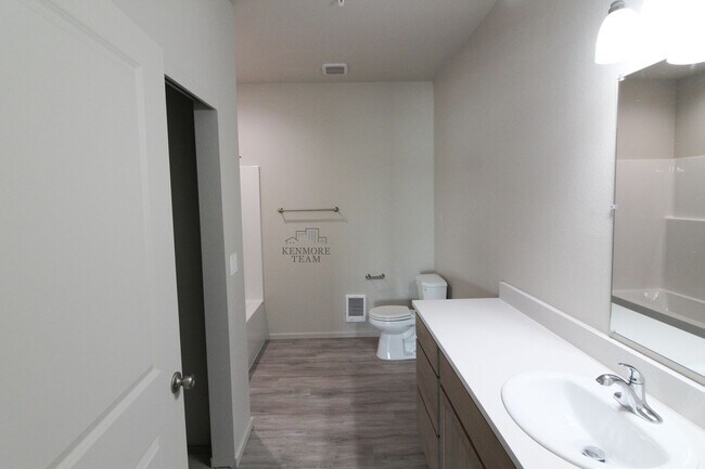 Building Photo - 1 bedroom, 1 bath apartment home in Othello