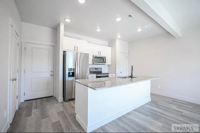 Building Photo - 651 S 2400 W