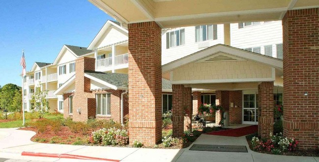 Building Photo - Holiday Crescent Heights