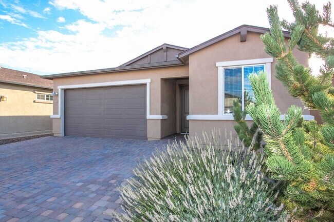 Foto del edificio - Four Bedroom Saddlewood Home