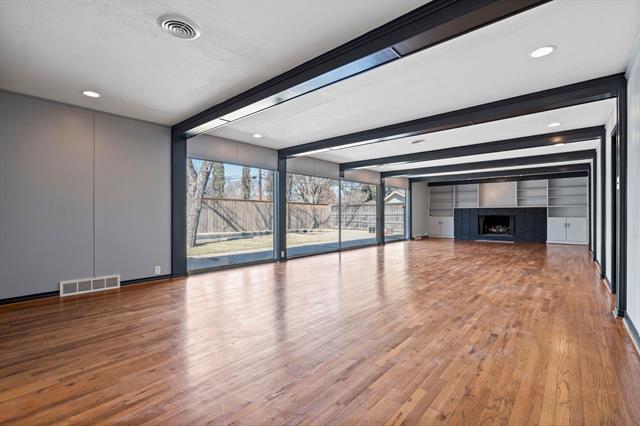 Foto del edificio - 6527 Axton Cir