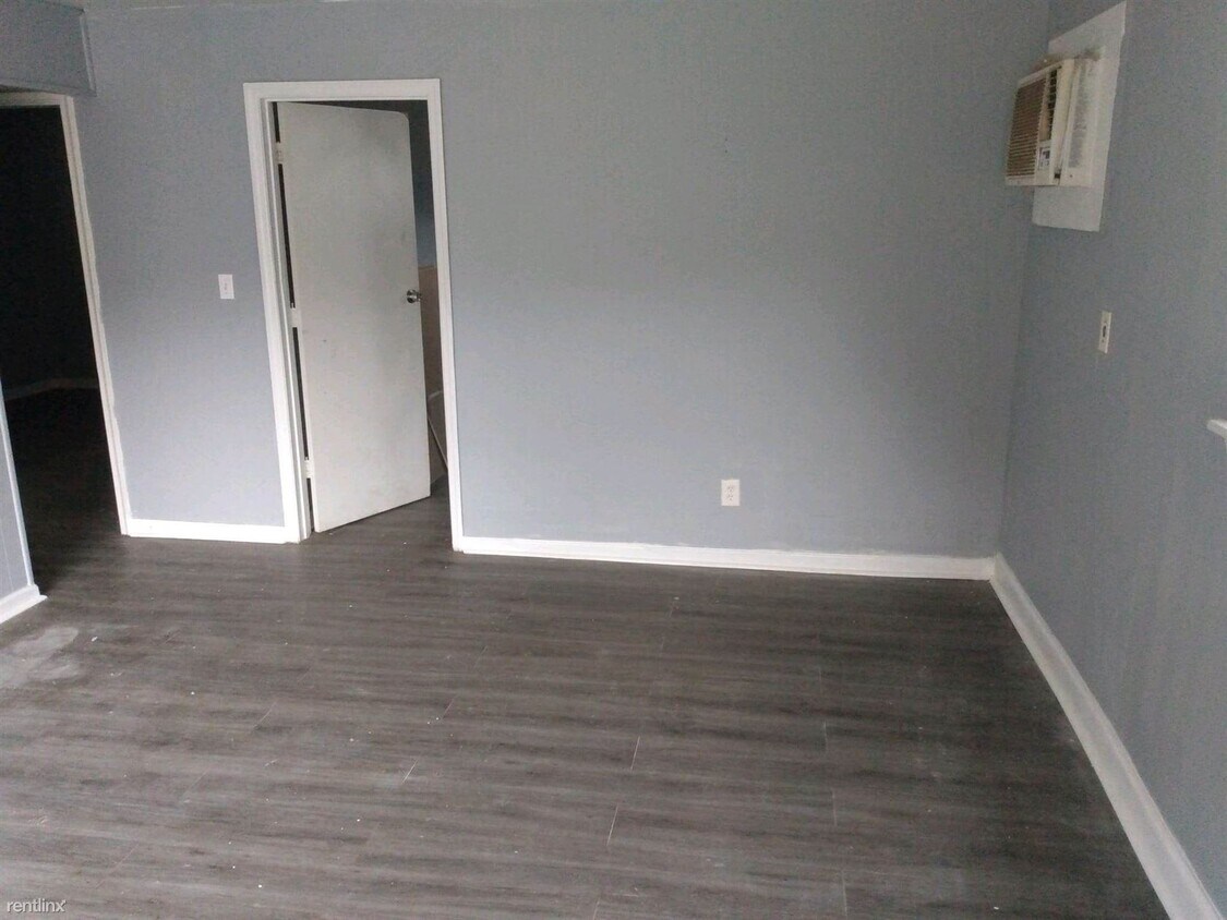 Foto principal - 2 br, 1 bath Duplex - 4018 Fagan Street Un...