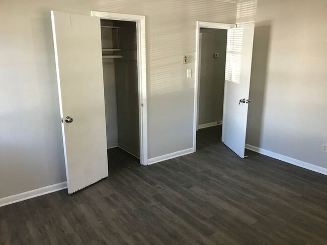 Building Photo - WOW! Come See this Amazing Unit Today!