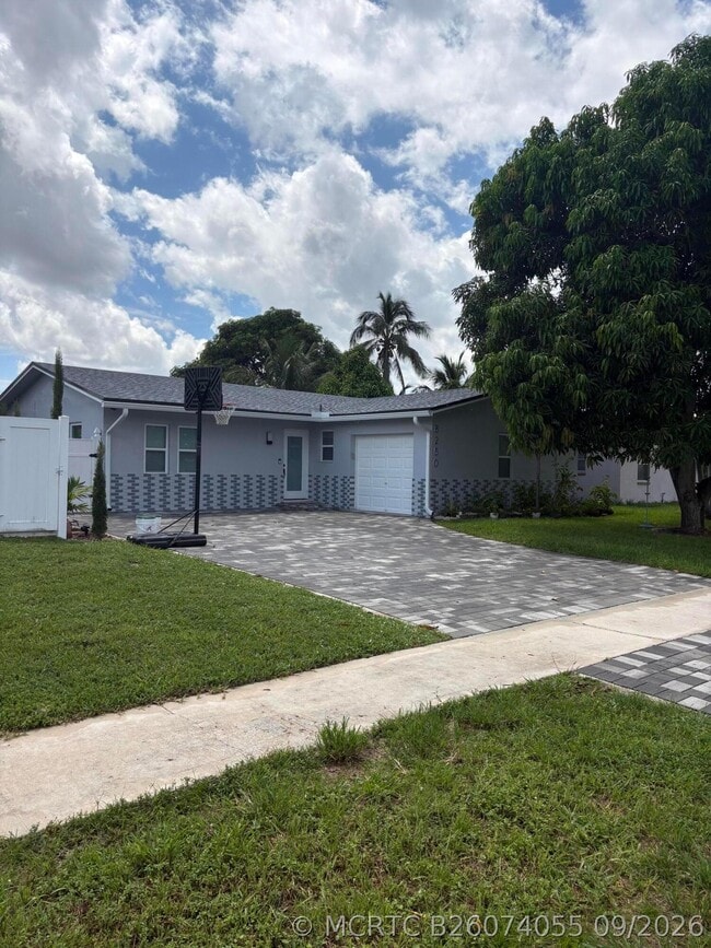Building Photo - 8250 SW 8th Ct