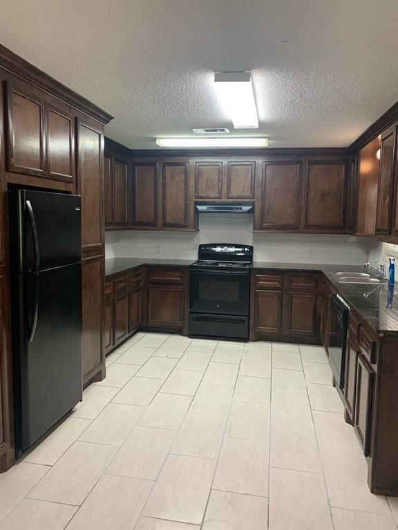Foto del edificio - 27366 Saddle Rock Ln