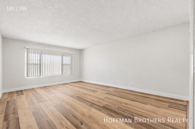Foto del edificio - 3907 Roxanne Ave