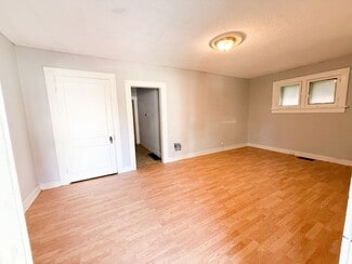Building Photo - 3830 Missouri Ave