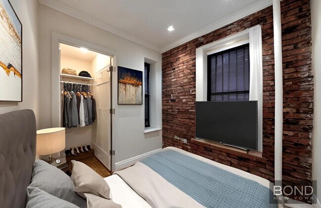 Foto del edificio - 610 E 9th St