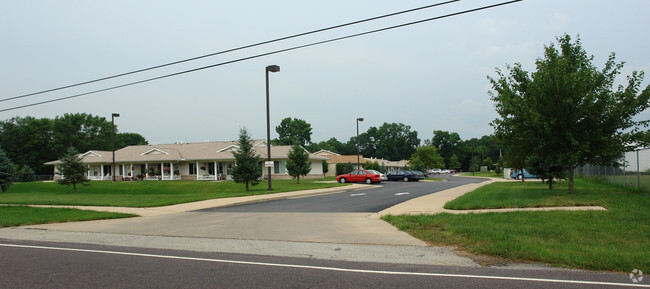 Foto del edificio - St. Sharbel Village Apartments