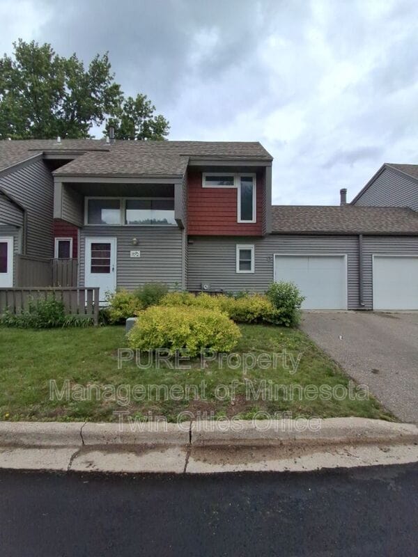 Primary Photo - 3772 Grey Dove Ln