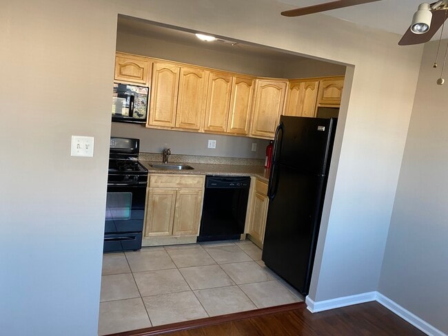 Building Photo - 3312 Glenbrook Pl