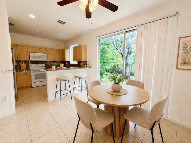 Foto del edificio - 1475 SE 24th Ct