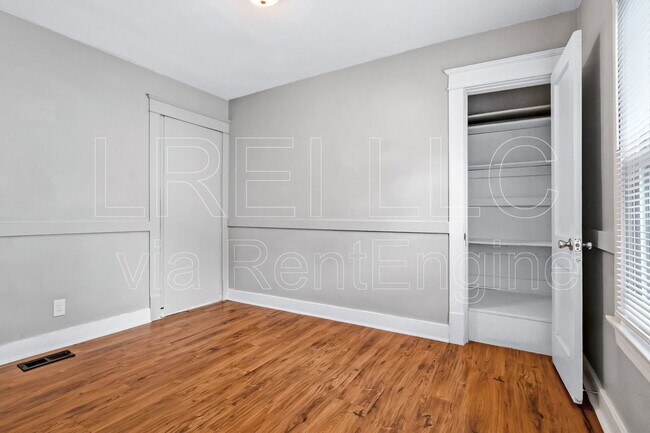 Foto del edificio - 3936 Rankin St
