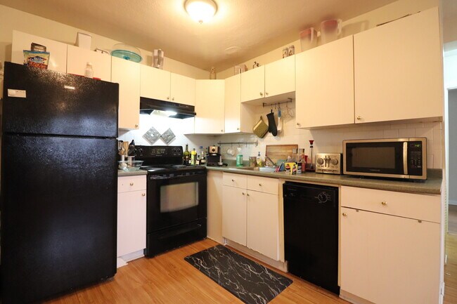 Foto del edificio - 256 Parker Hill Ave