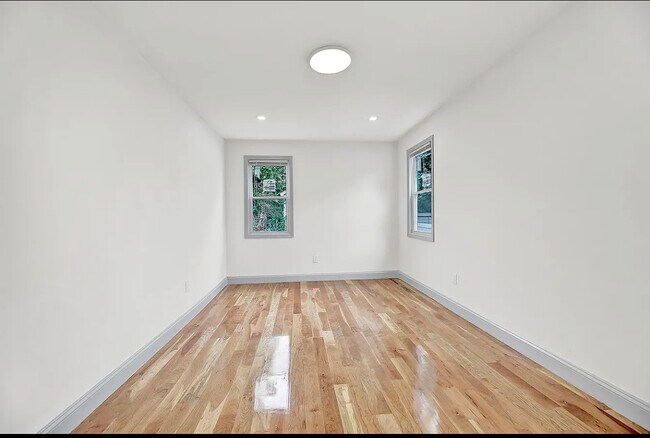 Foto del edificio - 141-16-116 185th St