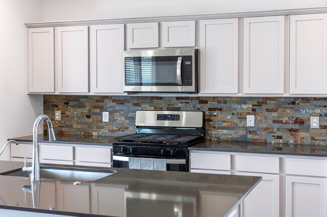 Foto del edificio - 40515 Crisp Beech St