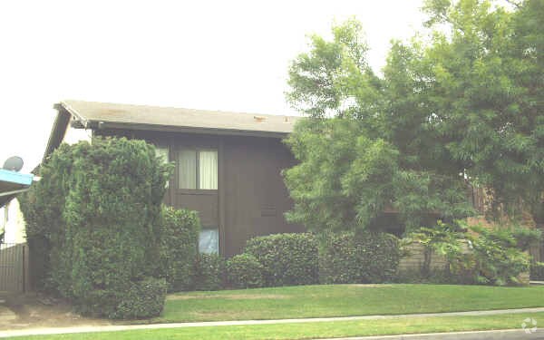 Foto principal - 2608 Greenmeadow Rd
