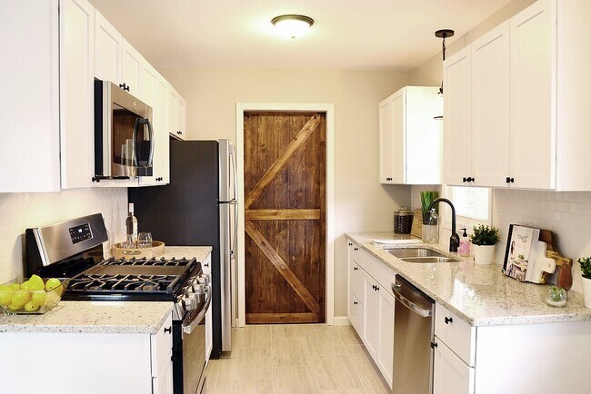 Foto del edificio - 8479 Greenway Ave S