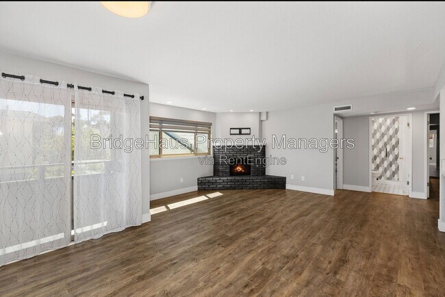 Foto del edificio - 4055 Falcon St