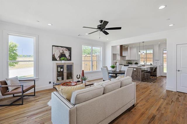 Building Photo - 514 Woodside Trl