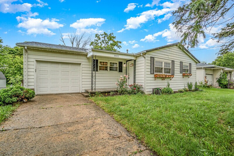 Primary Photo - 3422 Fir Tree Ln