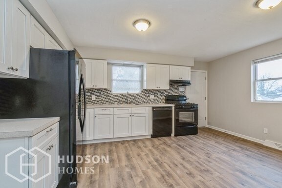 Building Photo - 224 Hazelhurst Ave