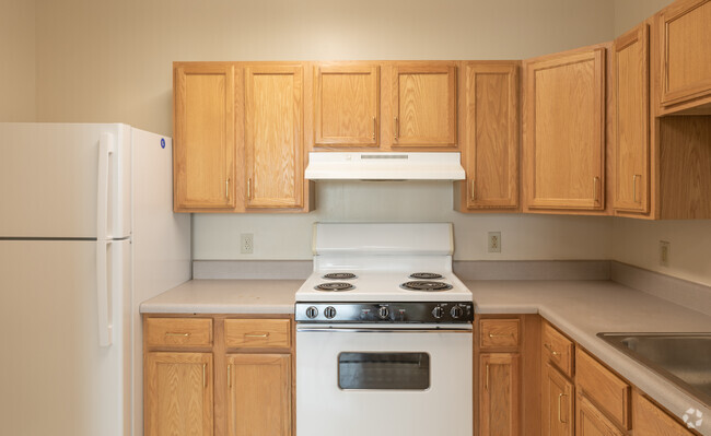 1BR, 1BA - 620 SF - Harlem Gardens Senior Living