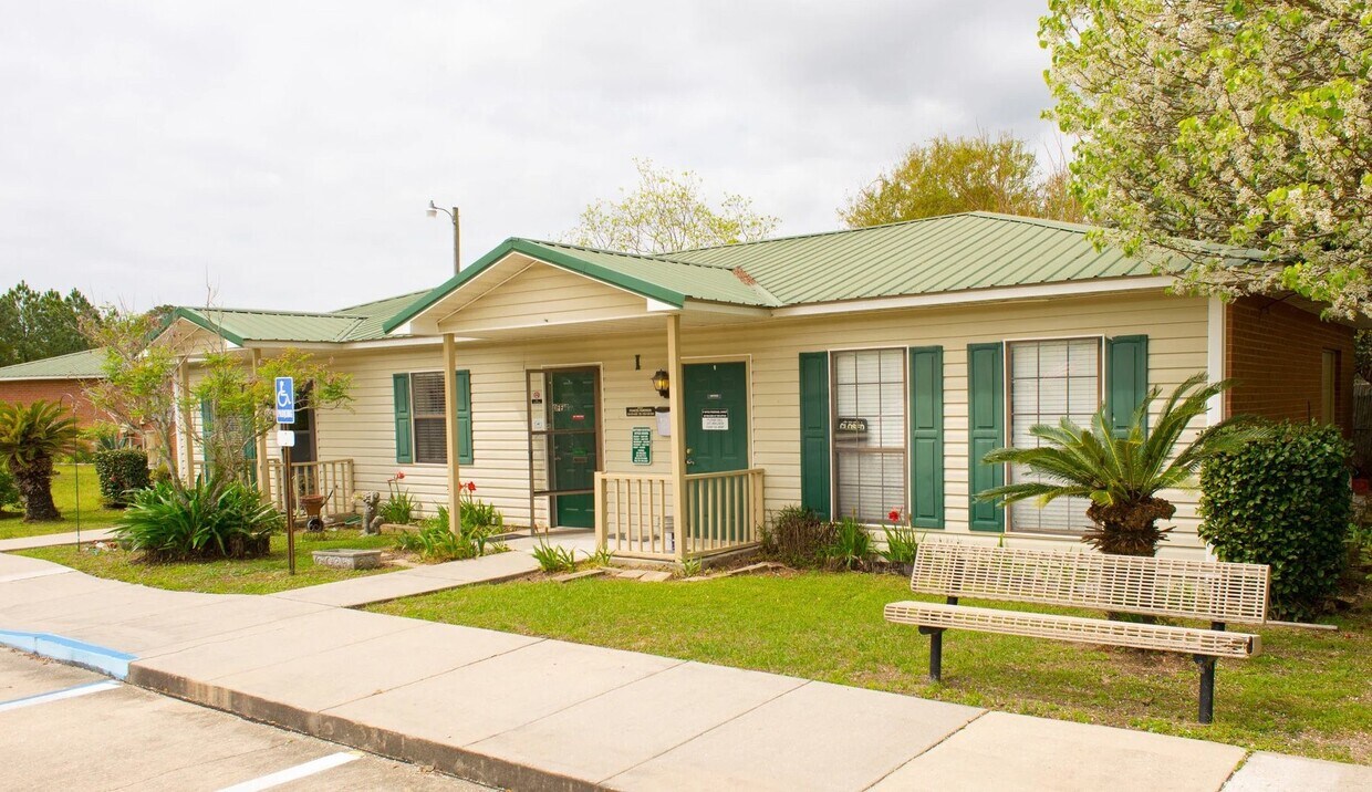 Foto principal - 24598 Gulf Bay Rd