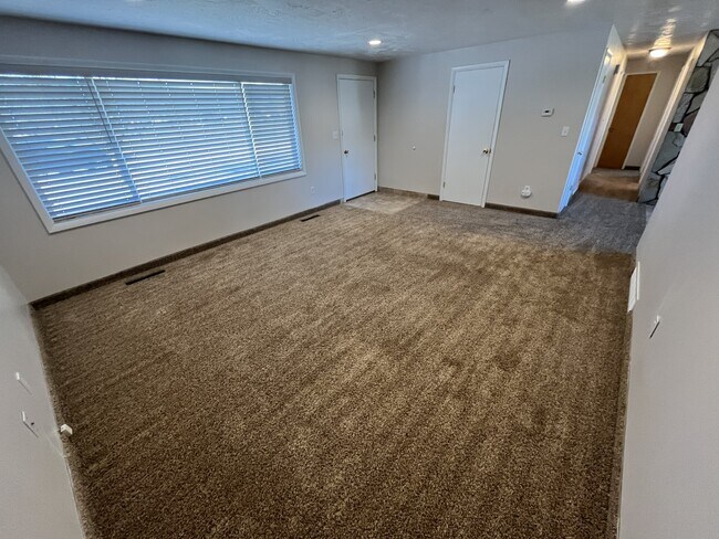 Foto del edificio - 1165 S Main St