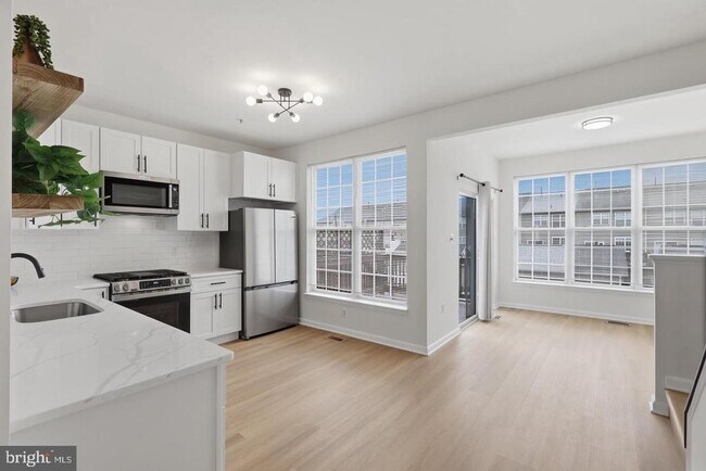 Building Photo - 1904 Fieldstone Way