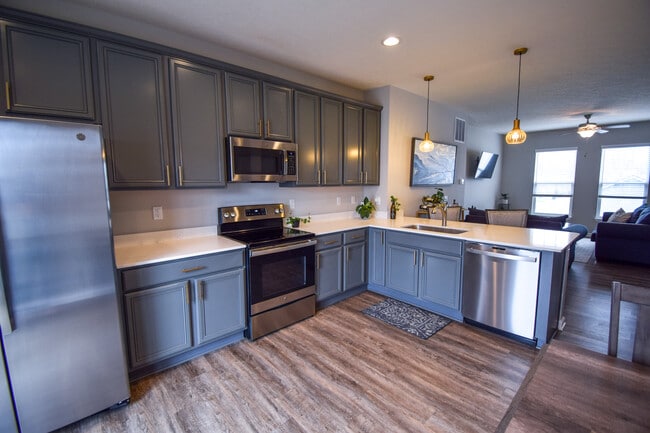 Kitchen - 2947 Bolton Square Blvd
